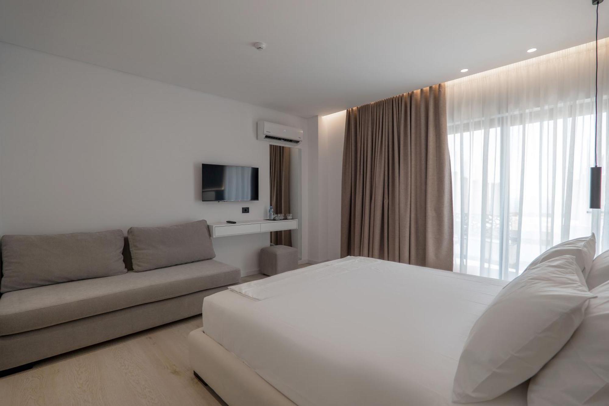 Arrei Hotel Sarandë Exterior foto